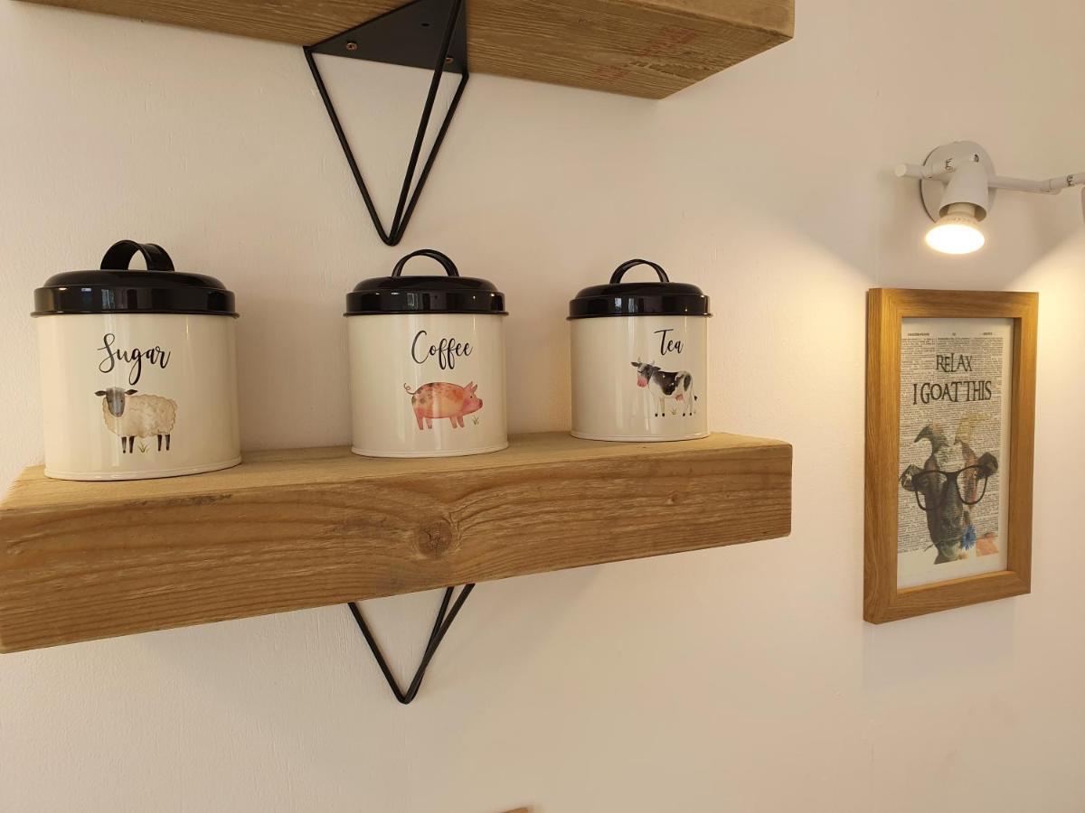 Dartmoor Reach Alpaca Farm Heated Cabins 5 Mins Drive To Dartmoor بوفي تريسي المظهر الخارجي الصورة