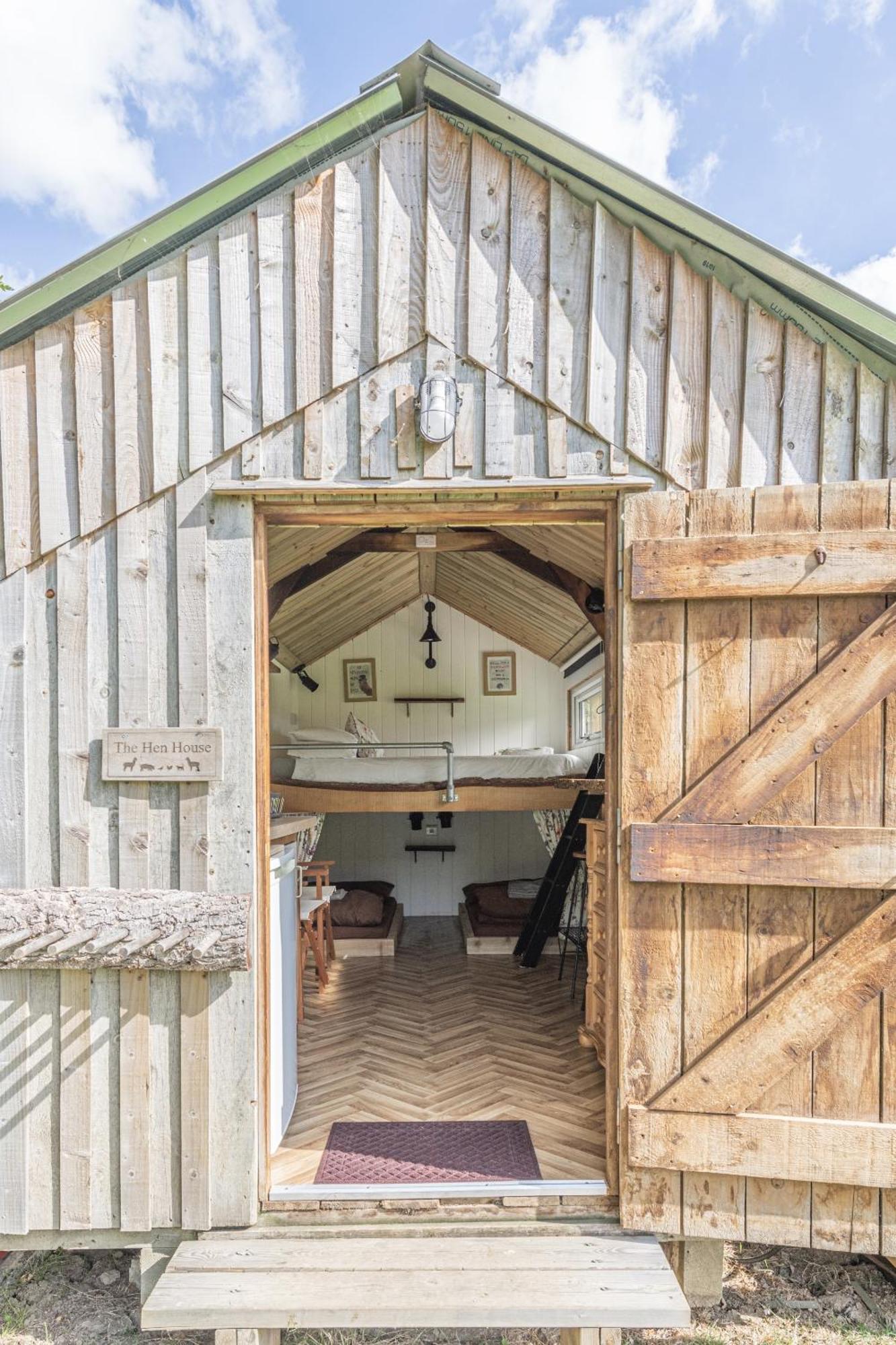 Dartmoor Reach Alpaca Farm Heated Cabins 5 Mins Drive To Dartmoor بوفي تريسي الغرفة الصورة